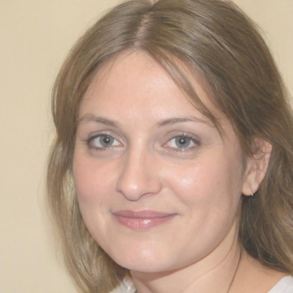Sienna Blackwood, Curriculum Development Manager